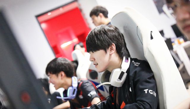 对手们必须 对手们必须