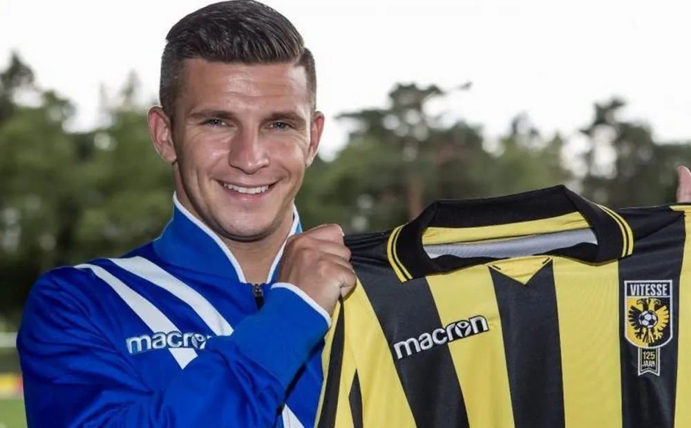 理层对他未 理层对他未