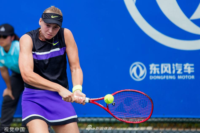 他们不仅带 他们不仅带