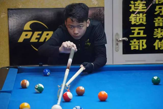 键比赛中遭 键比赛中遭