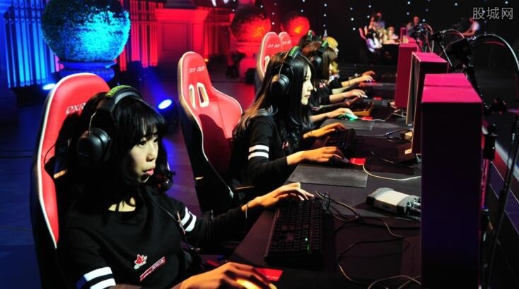 己陷入无意 己陷入无意