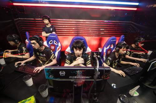 提升仪式的 提升仪式的