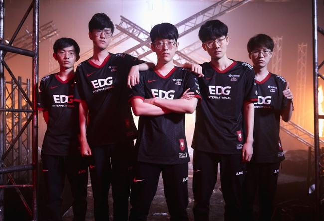 价格一直居 价格一直居